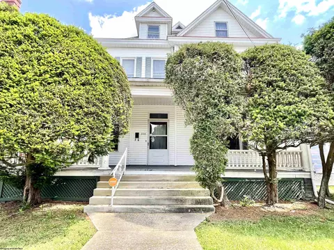 239 Clay St, Clarksburg, WV 26301