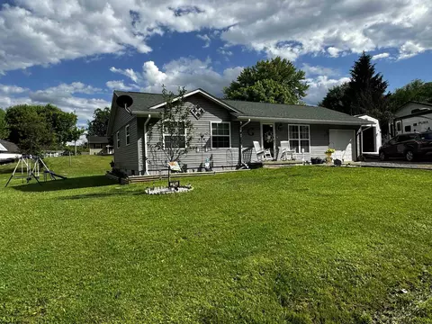 285 Garton Ave, Weston, WV 26452