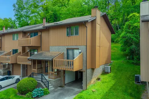 203 Morgan Dr #E, Morgantown, WV 26505