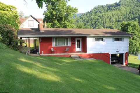 409 S Union St, Webster Springs, WV 26288
