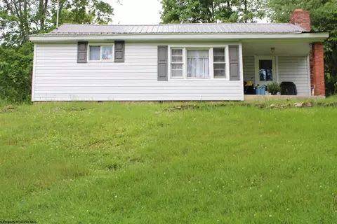 4221 Little Sand Run Rd, Buckhannon, WV 26201