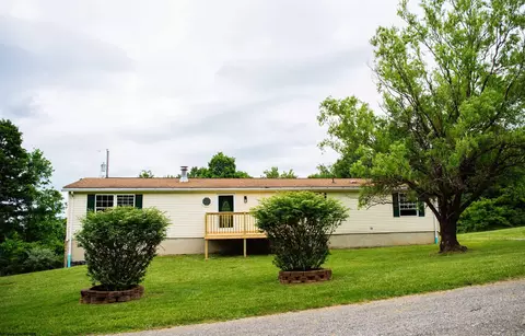 67 Longhorn Ln, Morgantown, WV 26508