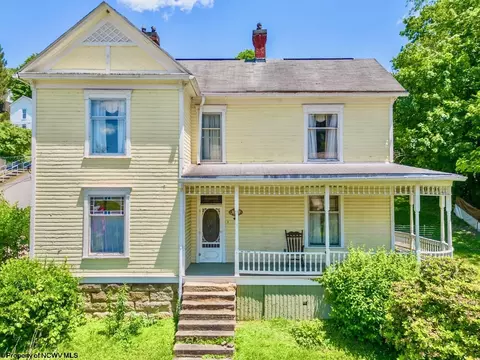 3008 Main St, Farmington, WV 26571