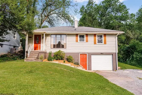 836 Willowdale Rd, Morgantown, WV 26505