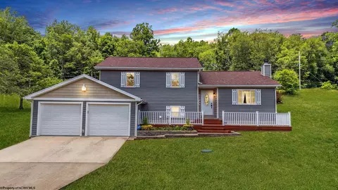 2999 Halleck Rd, Morgantown, WV 26508