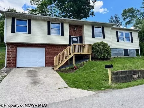 1201 Chambers St, Grafton, WV 26354