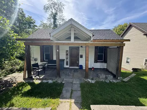 702 Front St, Fairmont, WV 26554