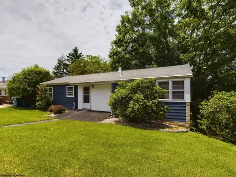 994 Polk St, Clarksburg, WV 26301