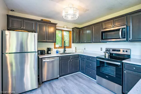 Kitchen - 65 Snow Run Rd, Davis, WV 26260 photo 2 of 2