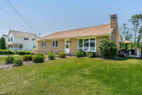 1284 Carlisle Ave, Morgantown, WV 26505