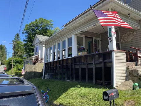 103 E High St, Terra Alta, WV 26764