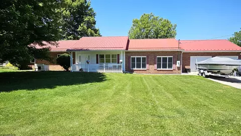 135 Clifton Mills Rd, Bruceton Mills, WV 26525