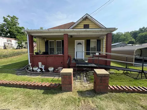 3299 Philippi Pike, Anmoore, WV 26323