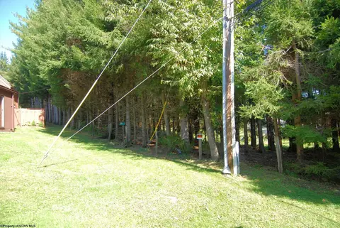 Exterior - 22 Pendletonheim Cir UNIT 1 PENDLETONHEIM CONDOMINIUM, Davis, WV 26260 photo 6 of 8