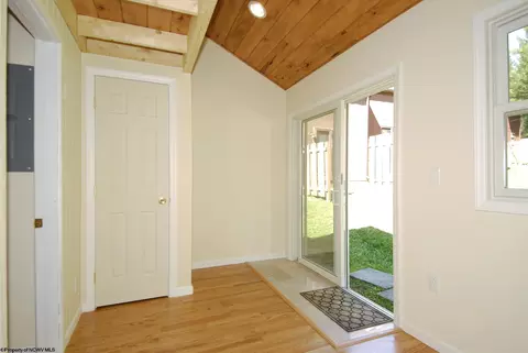 Entry Way - 22 Pendletonheim Cir UNIT 1 PENDLETONHEIM CONDOMINIUM, Davis, WV 26260 photo 1 of 2