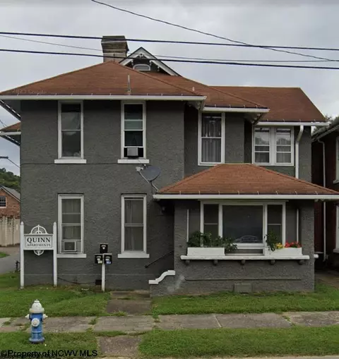 233 Center Ave, Weston, WV 26452