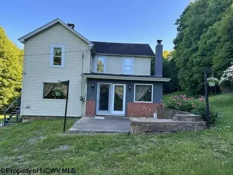 2445 Sanders Hill Rd, Tunnelton, WV 26444