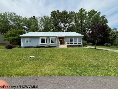 1390 Downwood Mnr, Morgantown, WV 26508