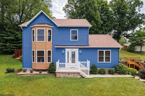 1324 Winona Ave, Morgantown, WV 26505