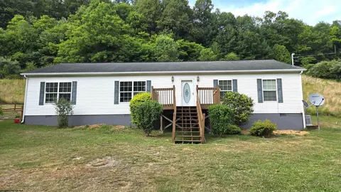 2414 Laurel Creek Rd, Moatsville, WV 26405
