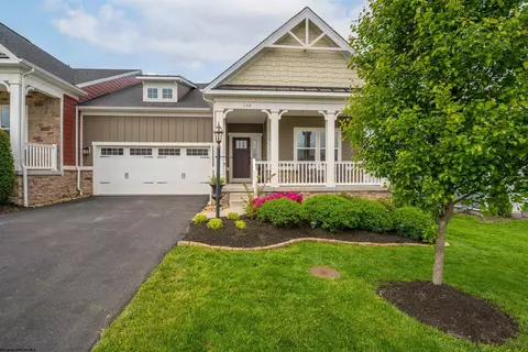 134 Falling Water Ln, Morgantown, WV 26508