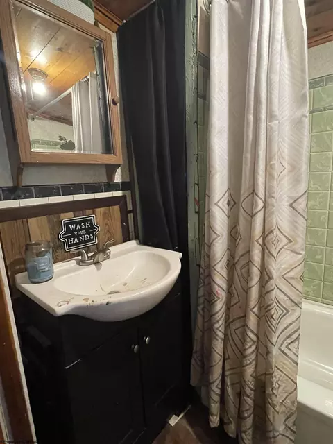 84 George St, Salem, WV 26426 photo 7