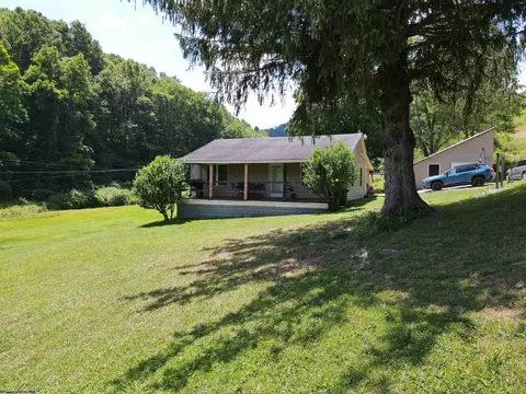 67 Hunters Cove Rd, Walkersville, WV 26447