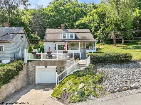 121 Walnut Ln, West Newton, PA 15089
