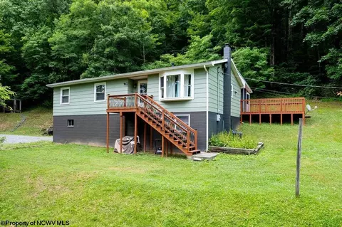 927 Patterson Frk, Salem, WV 26426