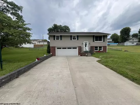 5196 W Veterans Memorial Hwy, Bridgeport, WV 26330