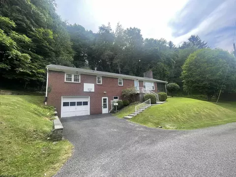 111 Chestnut St, Buckhannon, WV 26201