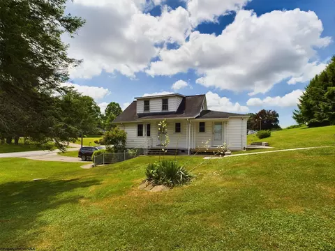 4586 Buckhannon Pike, Mount Clare, WV 26408