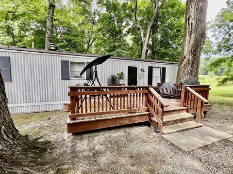 202 Norway Loop Rd, Fairmont, WV 26554