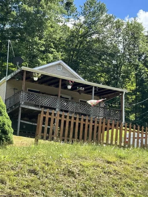 1592 Philippi Rd, Volga, WV 26238
