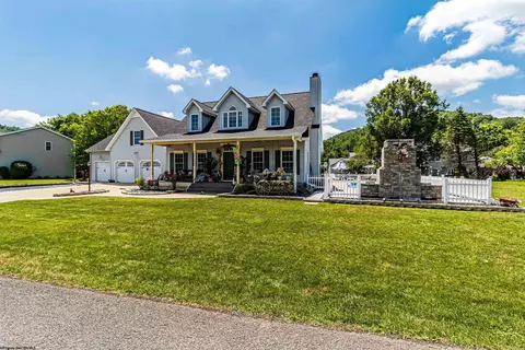 1210 Chase St, Morgantown, WV 26508