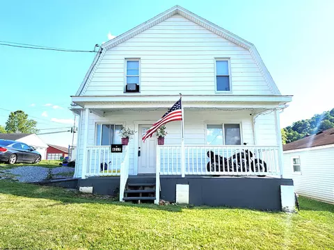 8217 2nd St, Stonewood, WV 26301