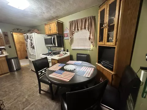 245 E Main St, Salem, WV 26426 photo 4