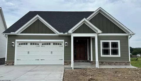 6 White Birch Cir, Morgantown, WV 26508