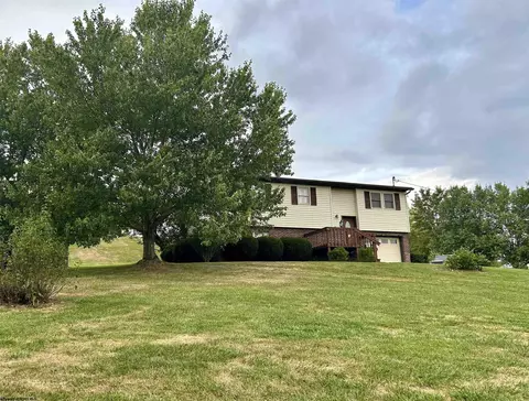37 Bonfilli Ln, Morgantown, WV 26501