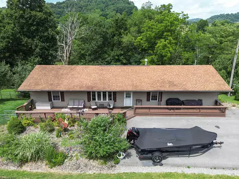 54 Liberty Dr, Weston, WV 26452