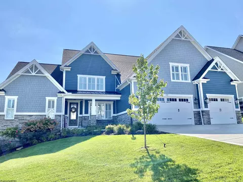 103 Canyon Ridge Dr, Morgantown, WV 26508