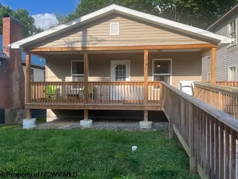 137 Church St #ALSO 11 CHURCH 911 ADDRESS, White Sulphur Springs, WV 24986