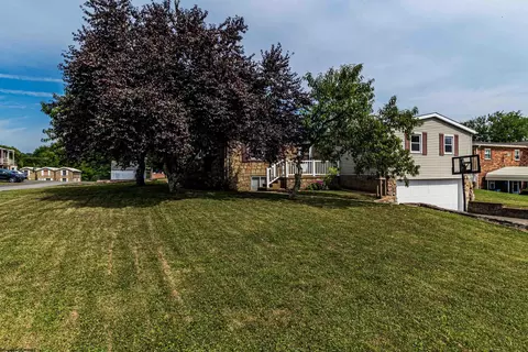 236 Chris St, Fairmont, WV 26554