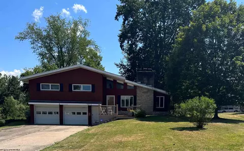 101 E Olive St, Bridgeport, WV 26330