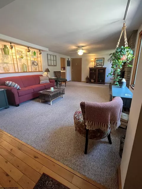 101 E Olive St, Bridgeport, WV 26330 photo 10