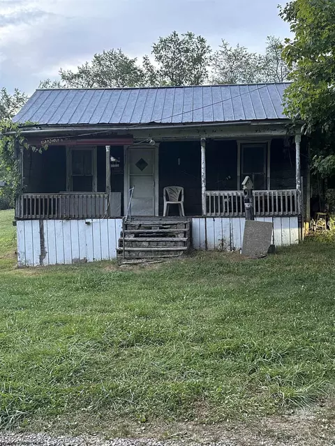 162 Finch Ln, Pennsboro, WV 26415