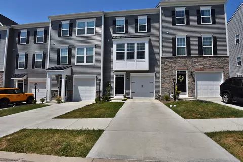 64 Dover Ct, Bridgeport, WV 26330