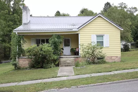 113 Heavner Ave, Elkins, WV 26241