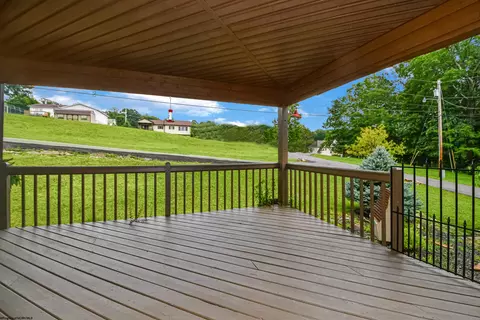 618 Eclipse Dr, Morgantown, WV 26508 photo 14