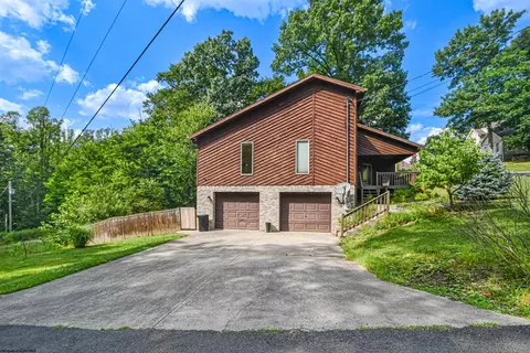 618 Eclipse Dr, Morgantown, WV 26508 photo 3